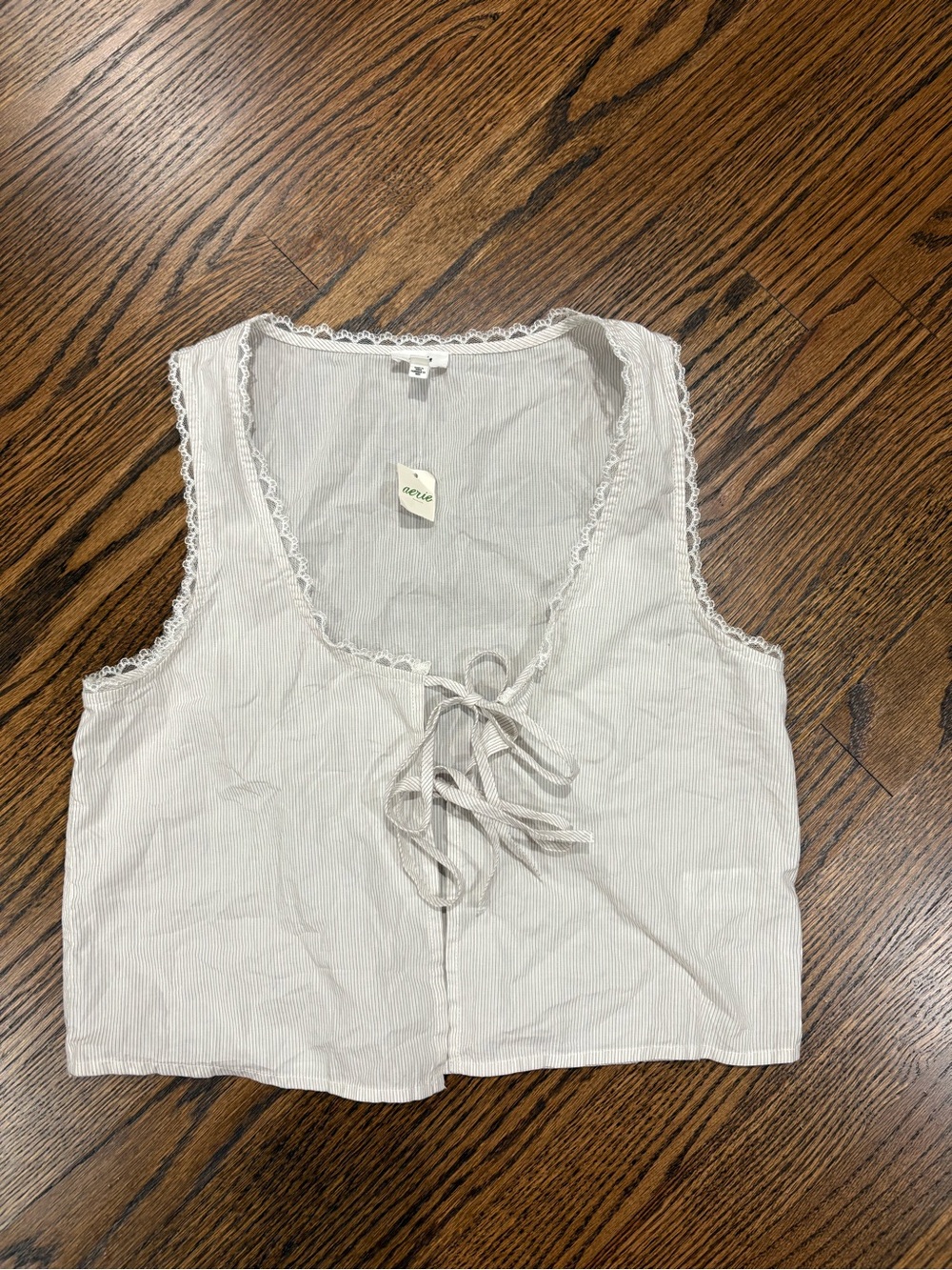 White tie top